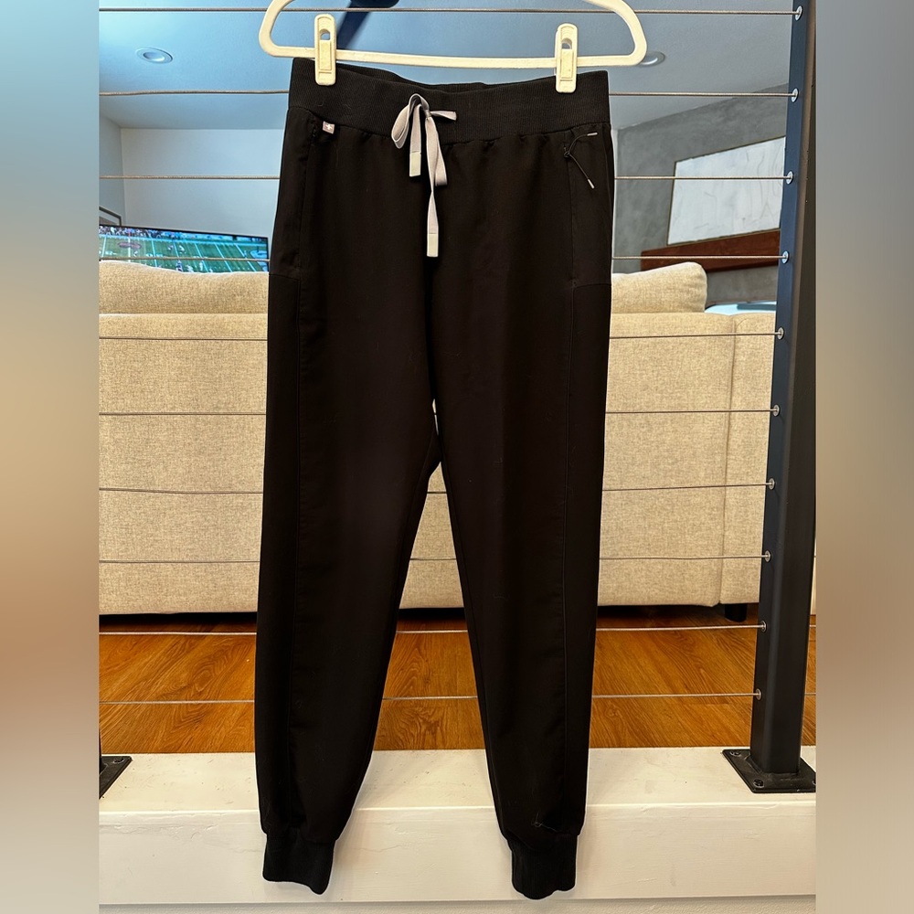 Figs Black Jogger Scrub Pants